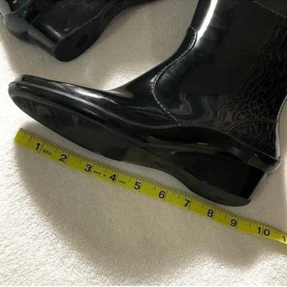 Salvatore Ferragamo Black Women's Rain Boots - Picture 7 of 11